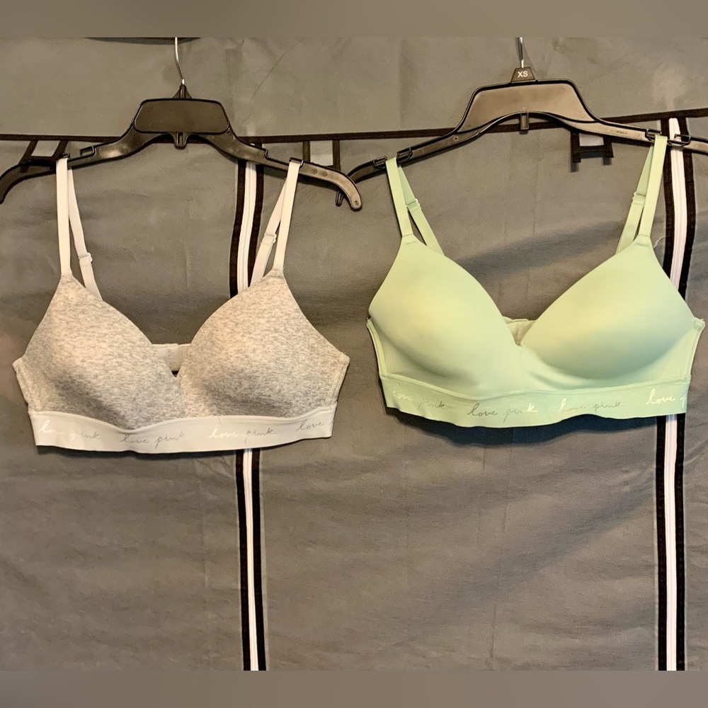 2 Pink Victoria’s Secret 38B Love Pink Bras Bundle